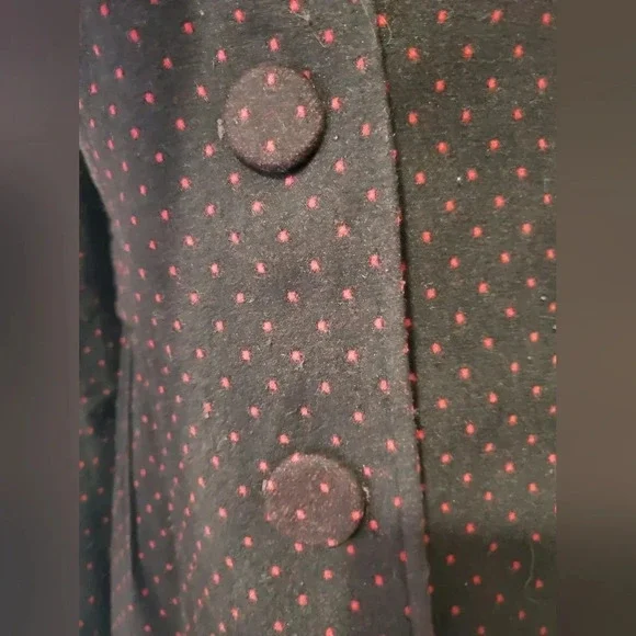 Feiermina  black coat with red polka dots. Bows in front and back. Size large - Picture 11 of 16